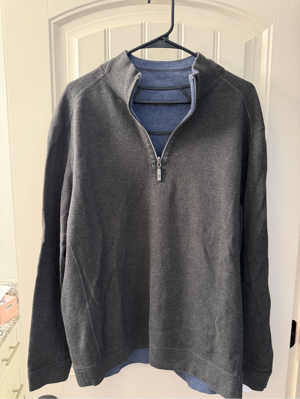 Tommy Bahama Flipshore Reversible
Half Zip Sweatshirt Mens Large Grey